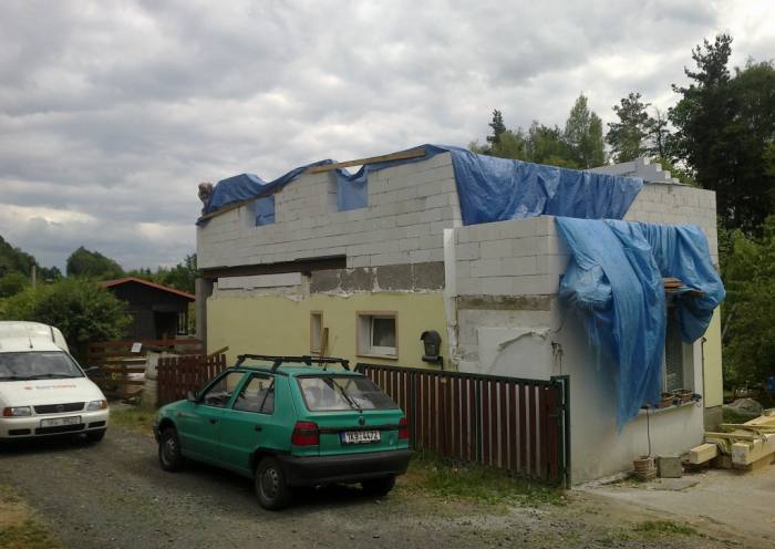 Přístavba rodinného domu v Podhradu.