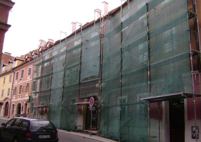 Oprava fasády v Židovské ulici v Chebu