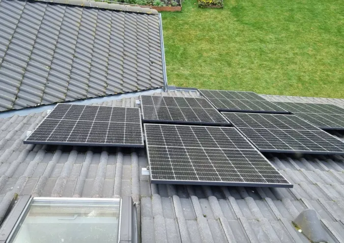 FVE_panely střecha, Zlatá louka, Cheb